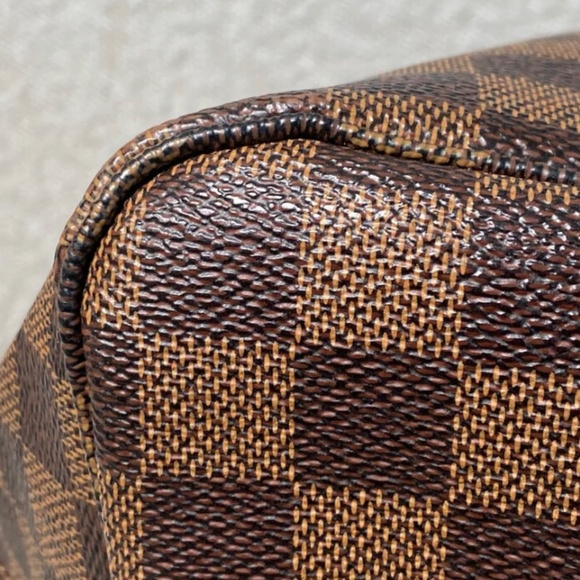 Authentic Louis Vuitton Neverfull GM Damier Ebene - Picture 7 of 16
